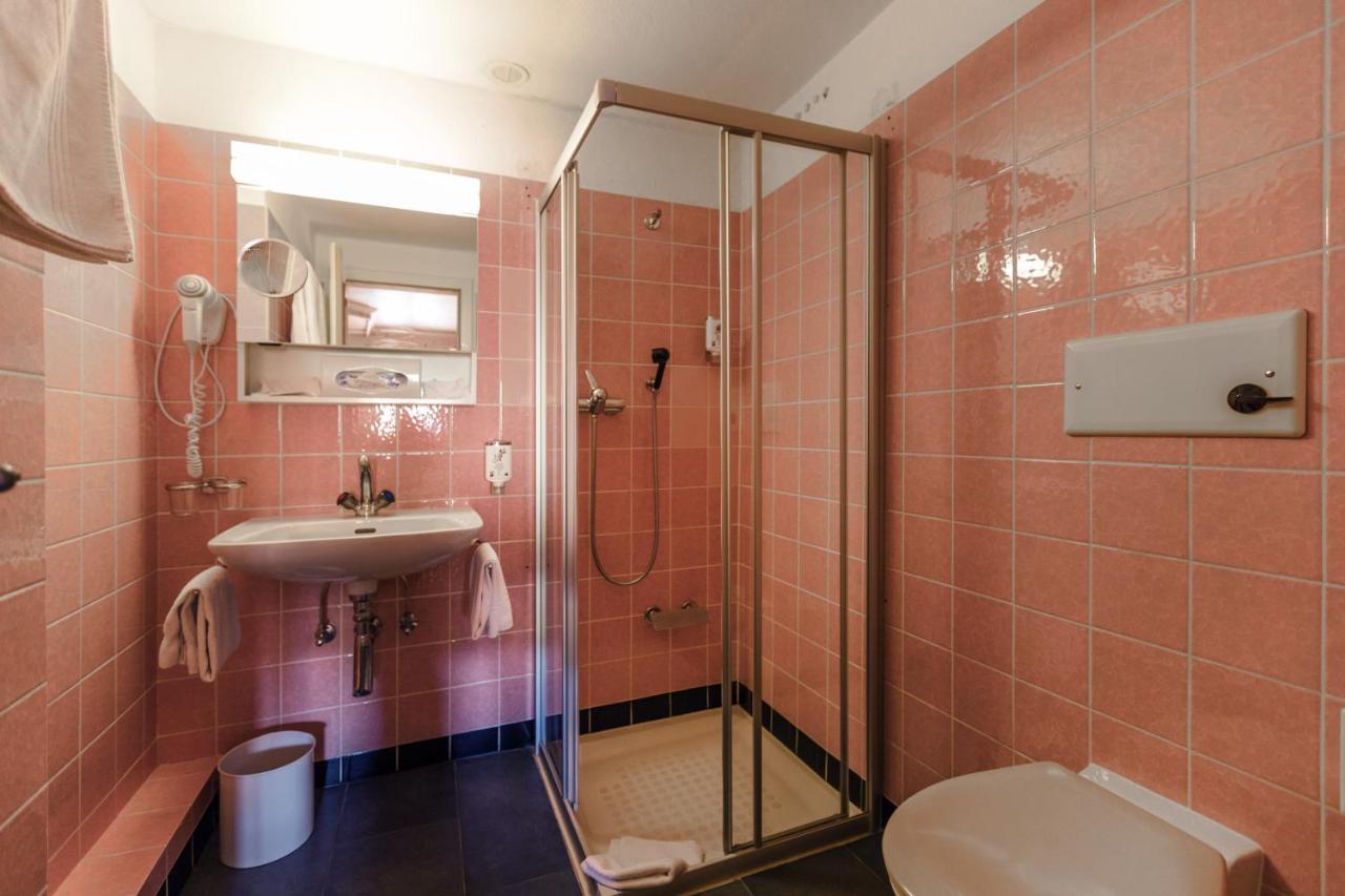 Hotel Klarer Zuoz Buitenkant foto